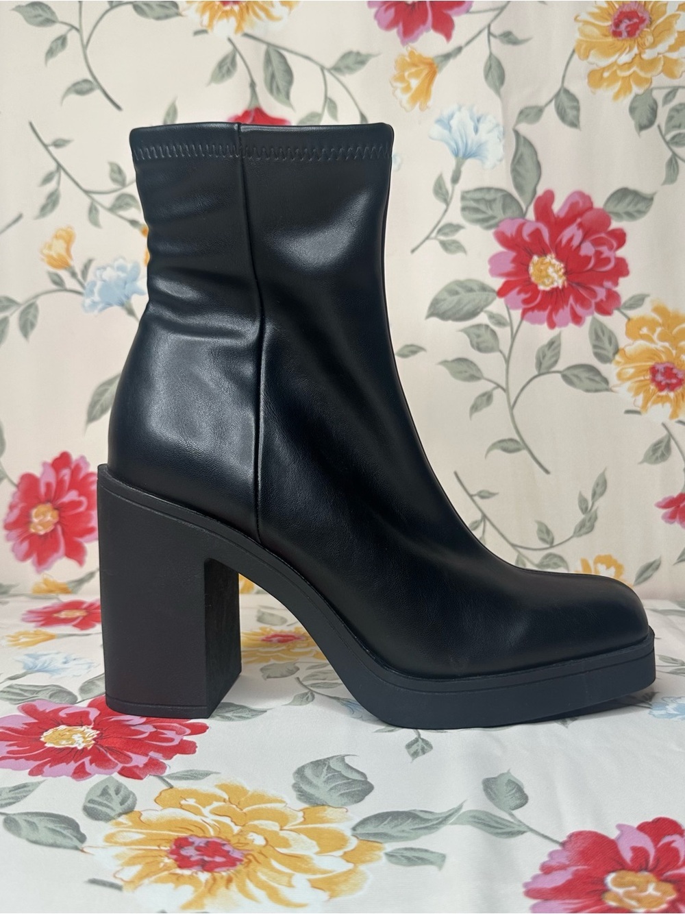MADDEN GIRL- DURDEN BLACK ANKLE HEELED BOOT
